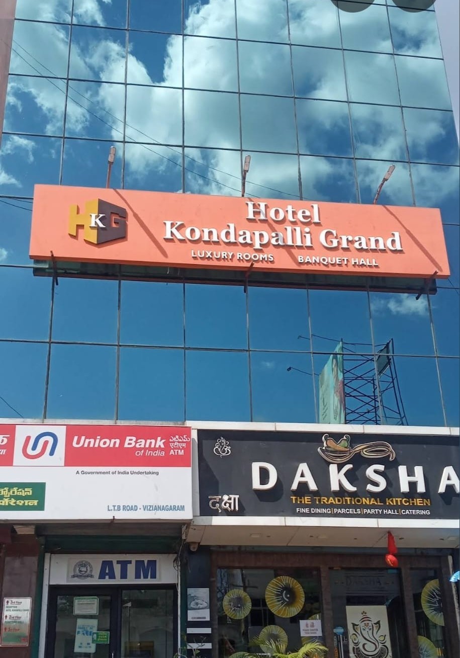 Hotel Kondapalli Grand